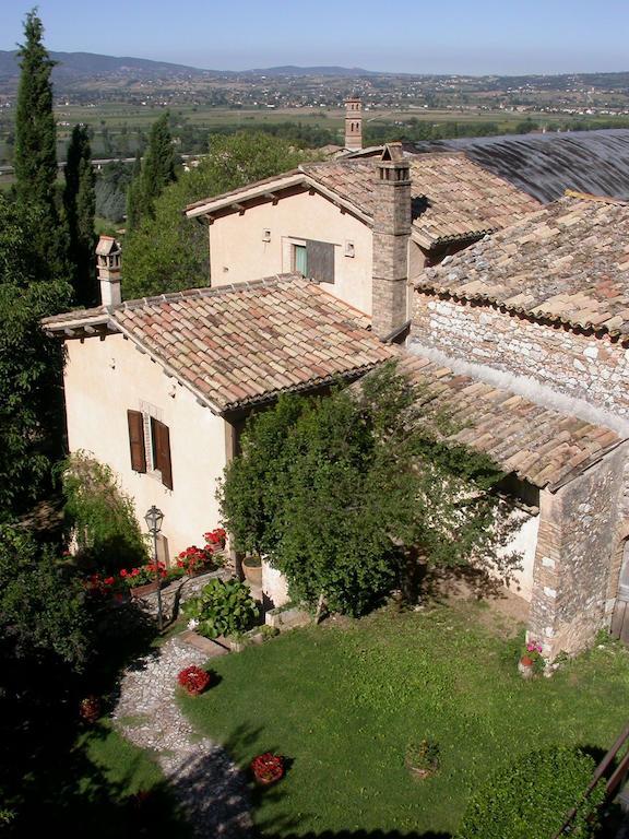 Agriturismo I Mandorli Τρέβι Εξωτερικό φωτογραφία