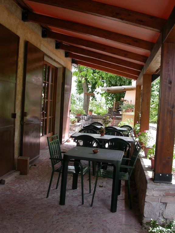 Agriturismo I Mandorli Τρέβι Εξωτερικό φωτογραφία